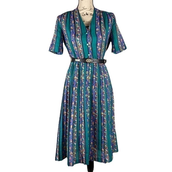 Vintage Floral Patterned Pleated Dress size S - Picture 2 of 15